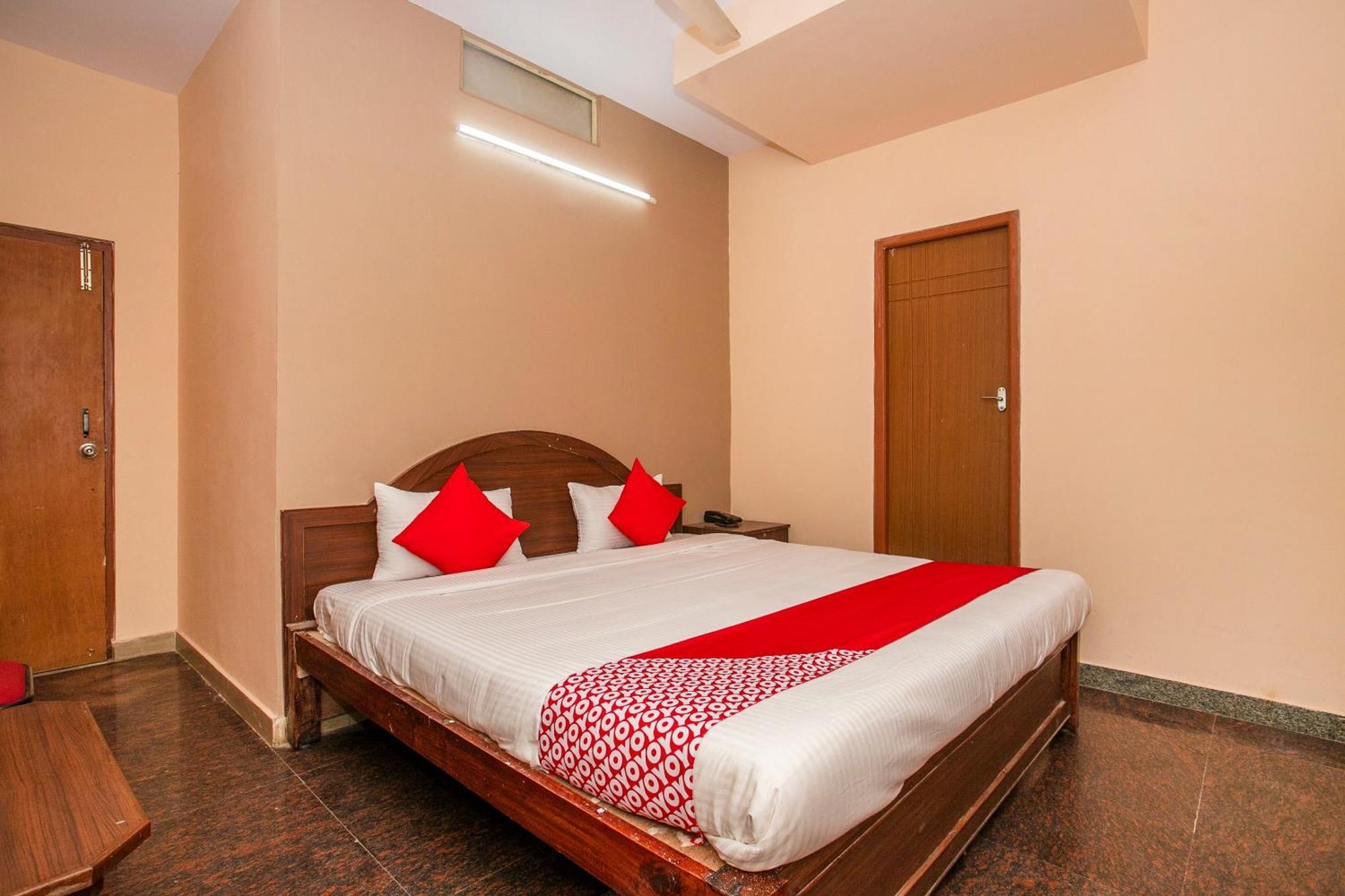 Hotel O Royal Residency Near Hare Krishna Hill Bangalore Ngoại thất bức ảnh